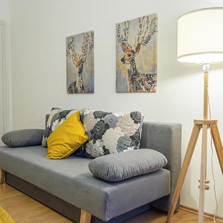 Economy 1Br Apartment Well Connected To The Whole City Vienna Exterior photo
